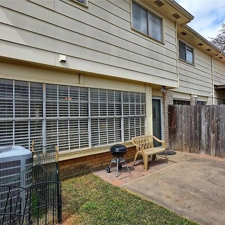 Mpressive Hideaway! Villa Grand Prairie Exterior photo