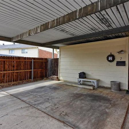Mpressive Hideaway! Villa Grand Prairie Exterior photo