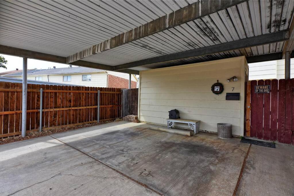 Mpressive Hideaway! Villa Grand Prairie Exterior photo